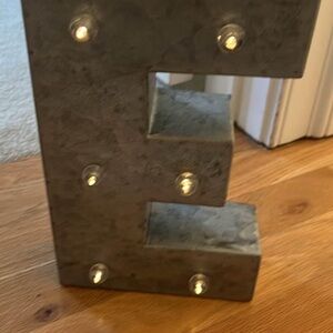 galvanized " E" Gray Metal Letter E with Lights GUC